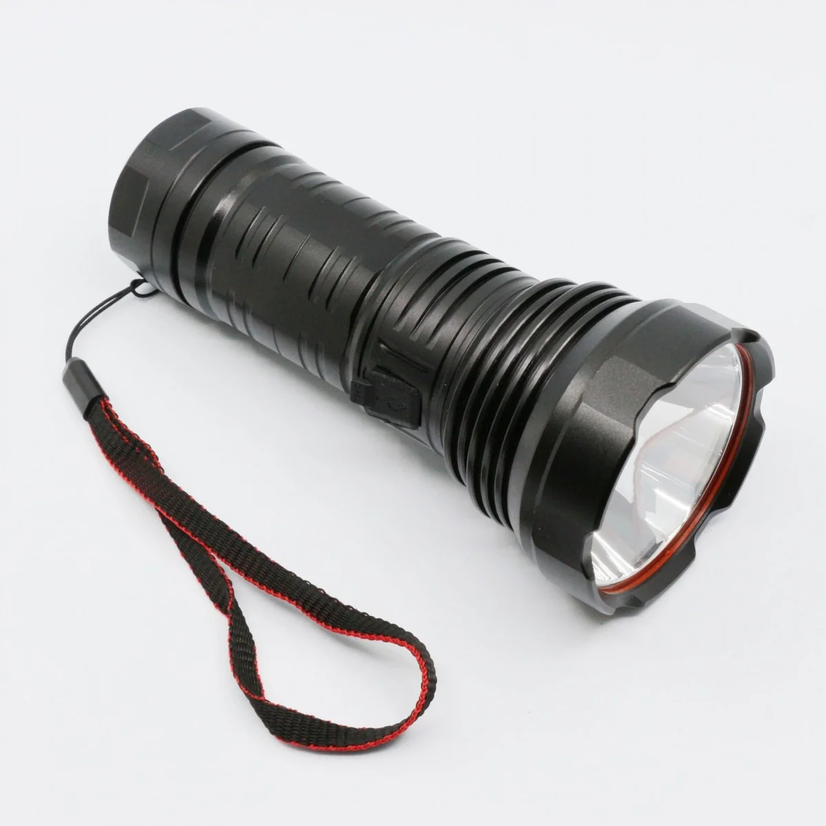 20 Watt Powerdex Pd-9200 Profesyonel Şarjlı El Feneri 2800 Lümen Avcı Feneri-detail